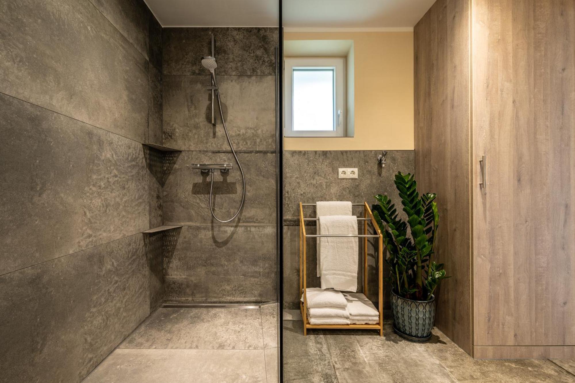 אלטנהר Apart Hotel Lang מראה חיצוני תמונה
