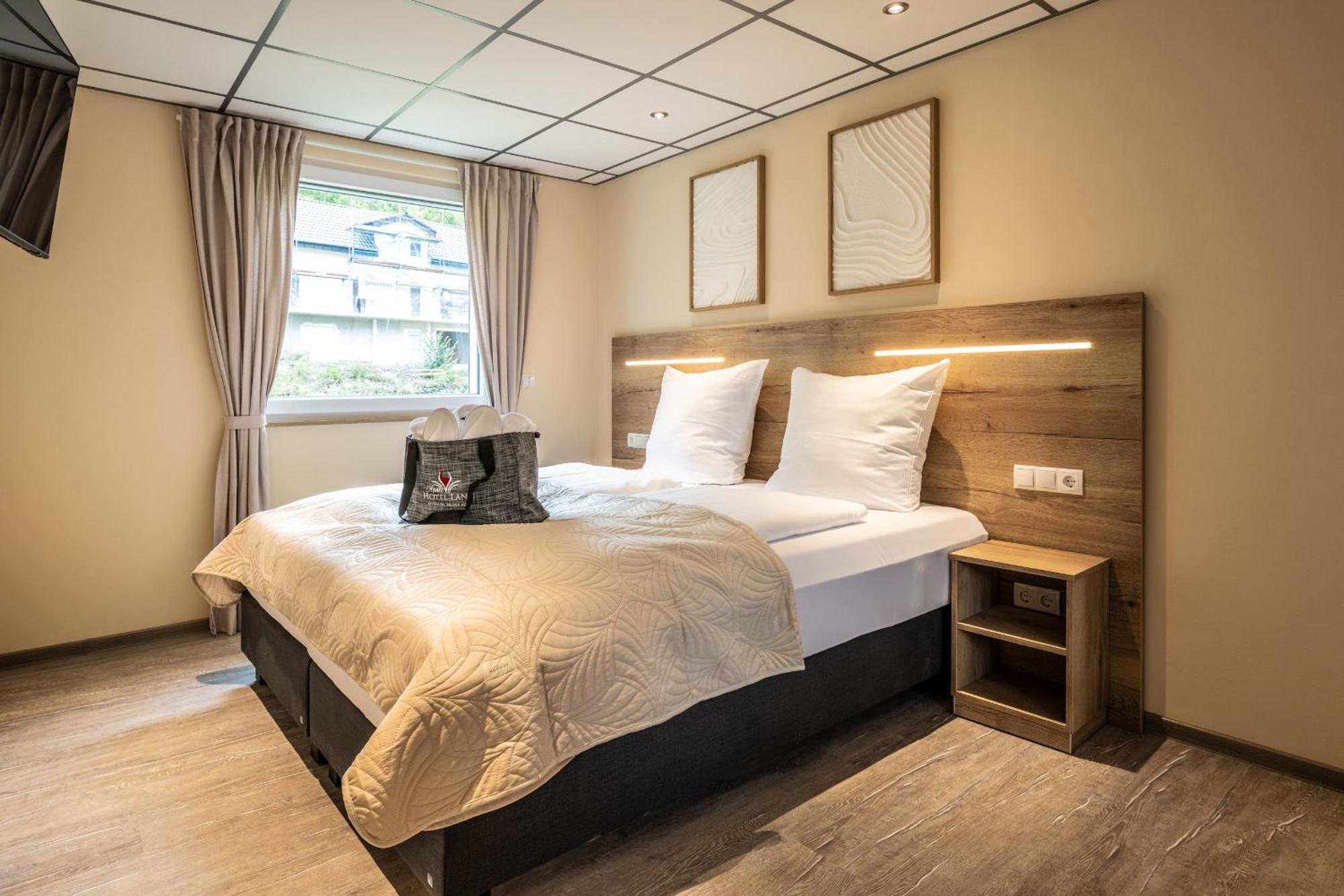 אלטנהר Apart Hotel Lang מראה חיצוני תמונה
